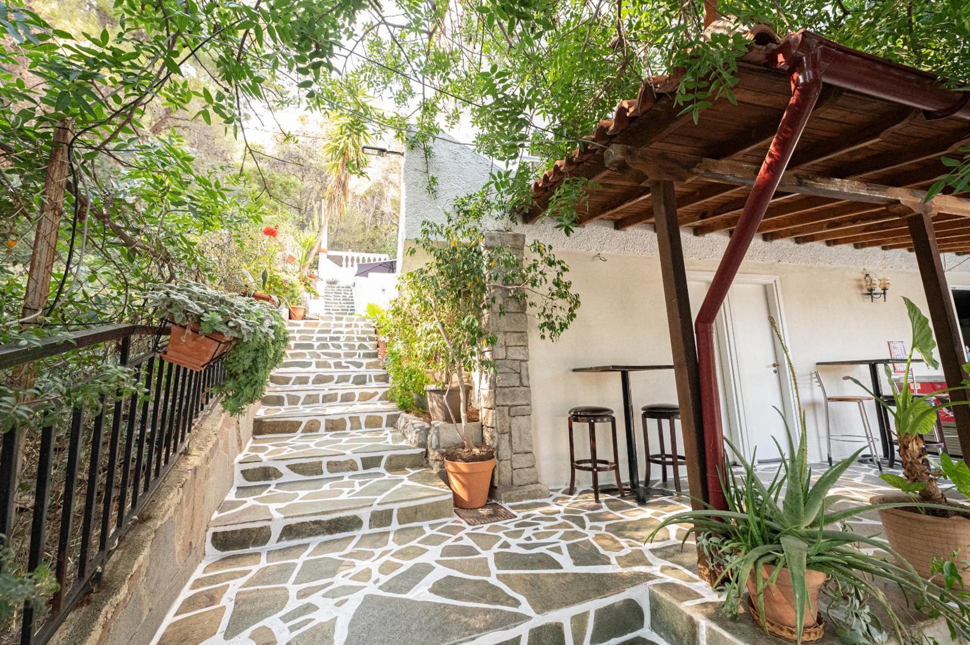 Lions 2 Studios & Apartments, Poros Island. Pórosz Kültér fotó