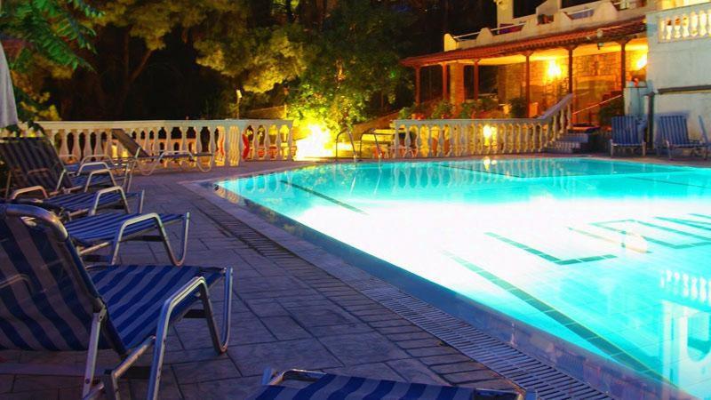 Lions 2 Studios & Apartments, Poros Island. Pórosz Kültér fotó